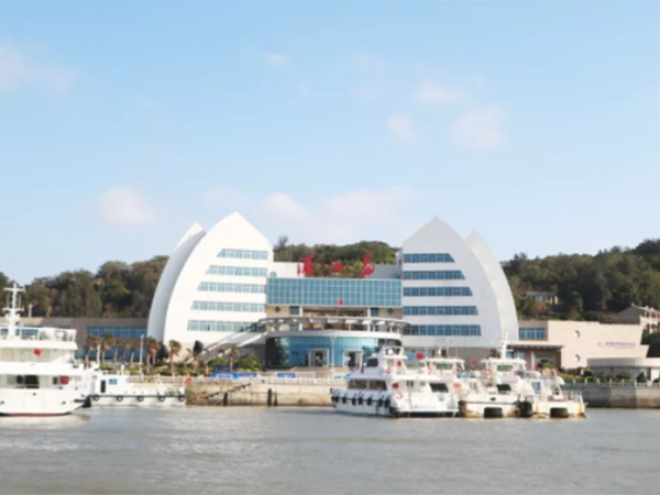 威廉希尔官网福建莆田湄洲岛“凝心聚力，，，，，，，，爱在路上”旅游拓展运动
